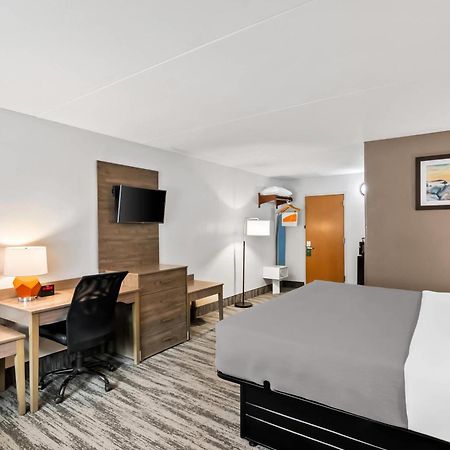 Quality Inn Westfield - Springfield Екстериор снимка