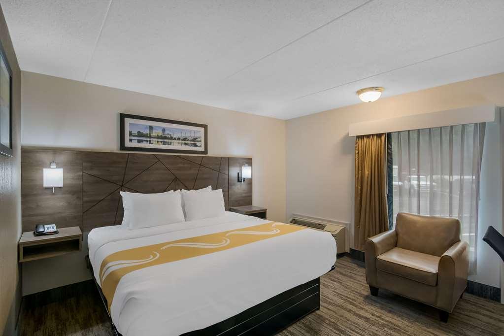 Quality Inn Westfield - Springfield Стая снимка
