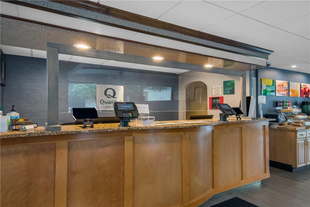 Quality Inn Westfield - Springfield Интериор снимка